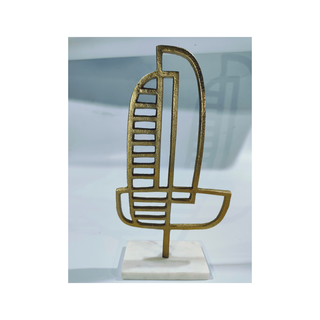 Asymmetrical aluminum table decorations