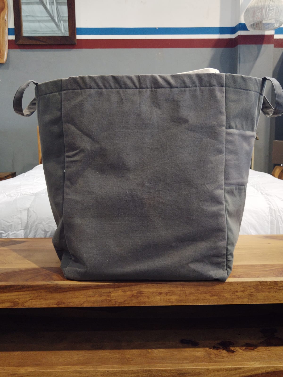 Bolsa de ropa - Disponible en color Gris y Blando